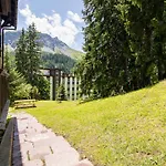 Pradella Garten By * Arosa